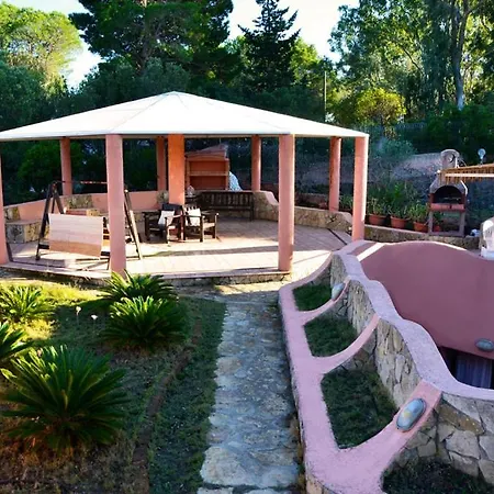 Vakantiehuis Casa A 150 Metri Dal Mare *